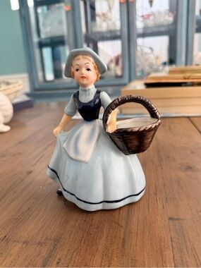 Vintage Lefton China Dutch Holland Hand Painted Girl Figurine w/Basket